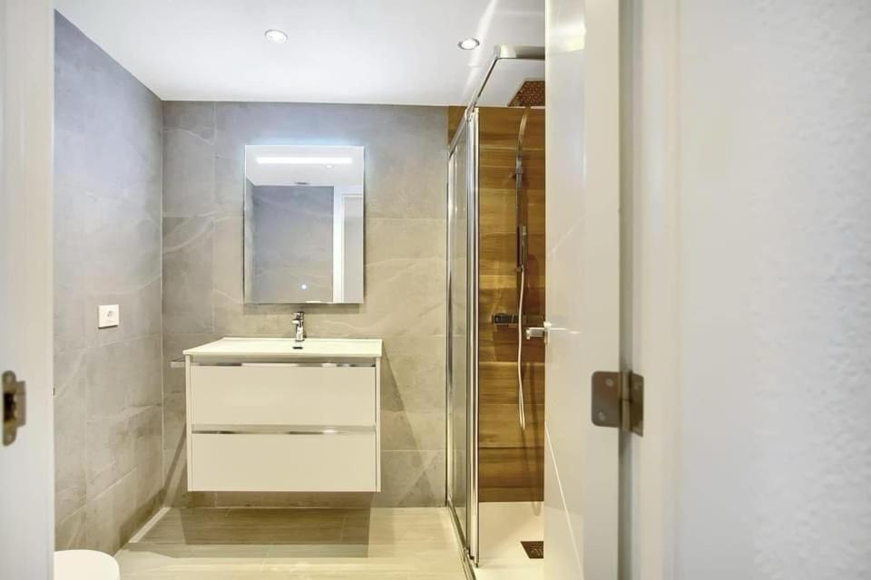 1 Bedroom In Cristianos With Pool In Port Royal