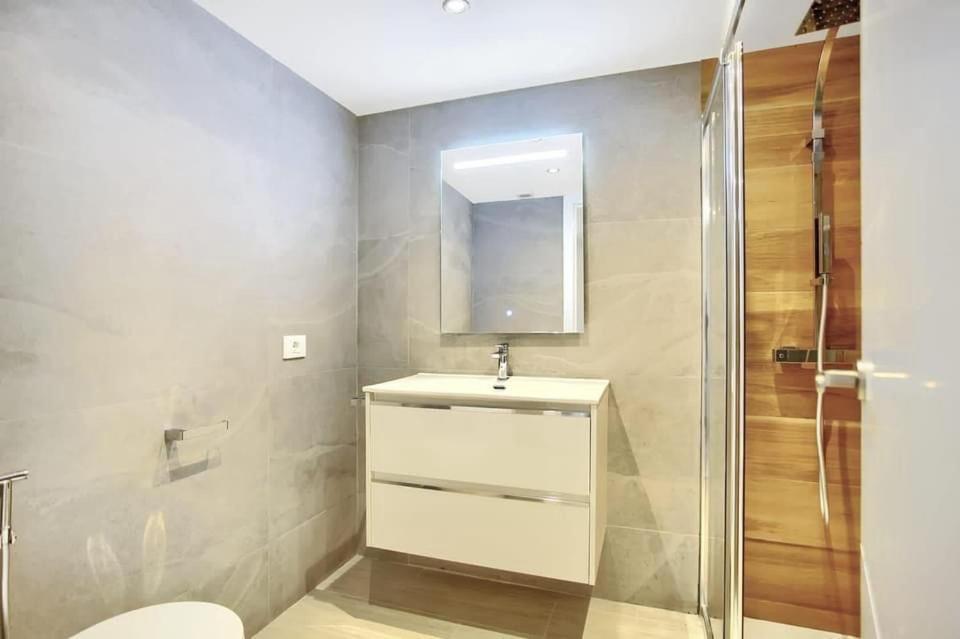 Appartement 1 Bedroom In Cristianos With Pool In Port Royal *