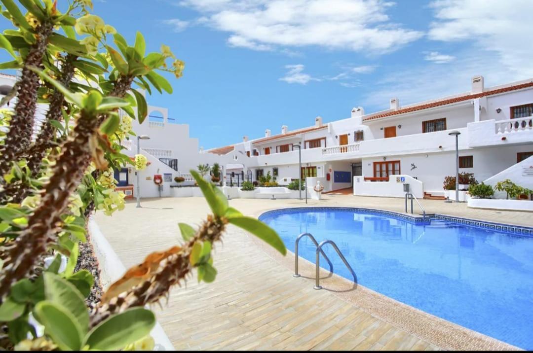 Appartement 1 Bedroom In Cristianos With Pool In Port Royal *