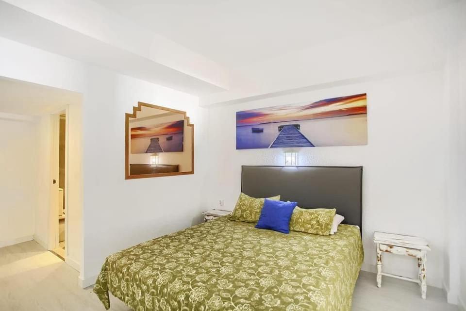 1 Bedroom In Cristianos With Pool In Port Royal *