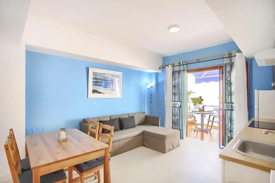 1 Bedroom In Cristianos With Pool In Port Royal Appartement