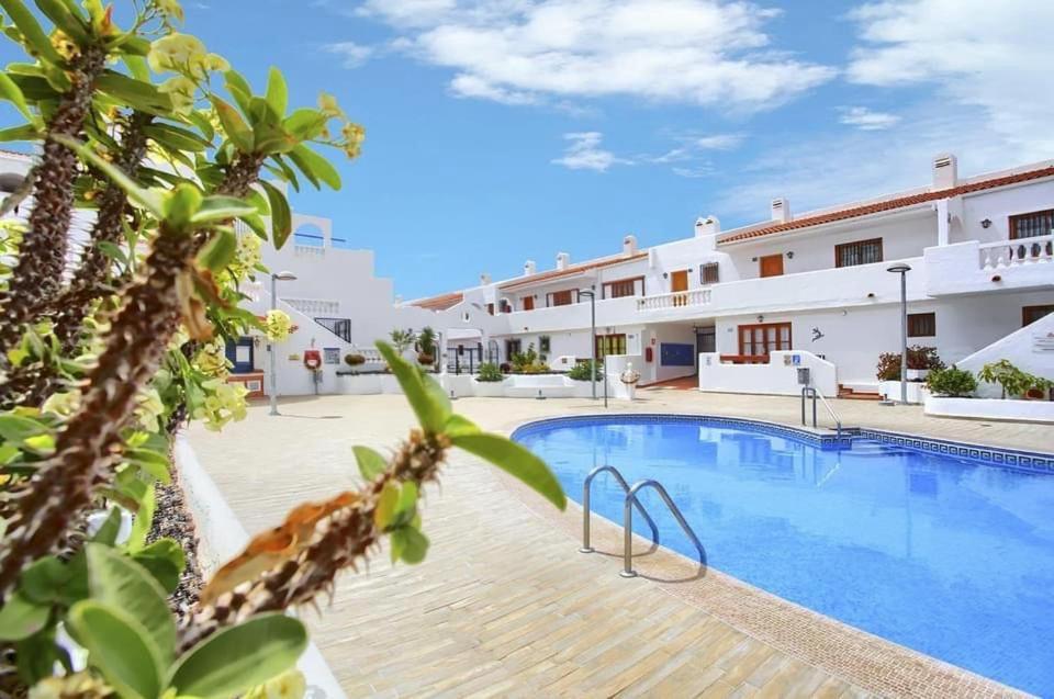 Appartement 1 Bedroom In Cristianos With Pool In Port Royal